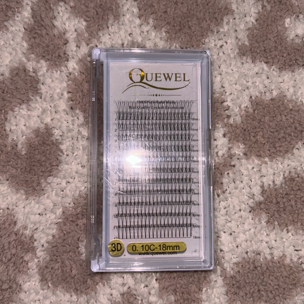 Cluster lashes never opened!